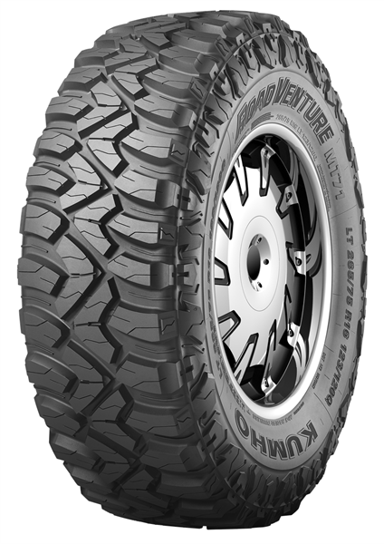 235/85R16 120Q Kumho Road Venture MT71